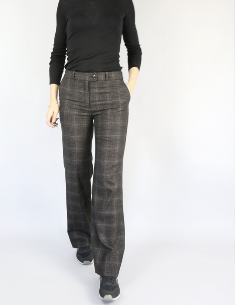 A photo of a finished Allure Trousers.
