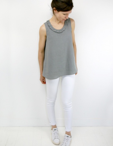 Alizé tank top with neckline flounce, in grey linen, second front view full-length